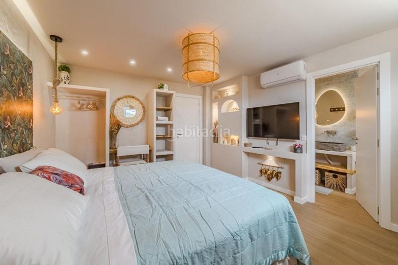 Foto c81e618b-d666-426c-b4b0-1d042e02a2ea. Casa amb piscina a Chayofa Arona