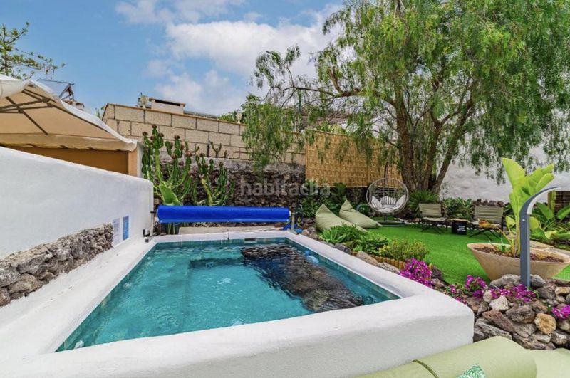 Foto faf25d8b-00c3-4b4f-976b-83631fb82f93. Casa amb piscina a Chayofa Arona