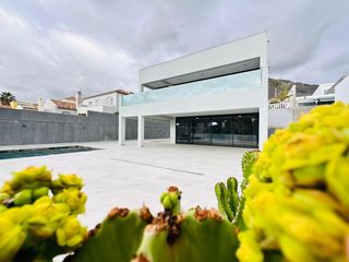 Haus  El sauce. Villa exclusiva en fañabé alto, costa adeje