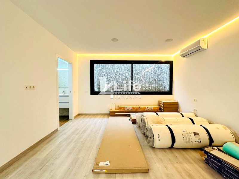 Foto e5258f93-361d-43b4-9307-c836b5d466c2. Casa amb aparcament piscina a Playa Fañabé Alto Adeje