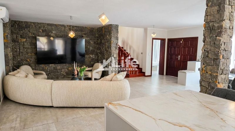 Foto 442ca823-a113-4d0a-b1a4-0370be530a7a. Casa amb piscina a Barranco Hondo Candelaria
