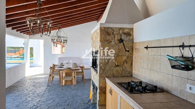Foto b441fffb-24d8-467d-8560-85bae0c1dfd3. Casa amb piscina a Barranco Hondo Candelaria