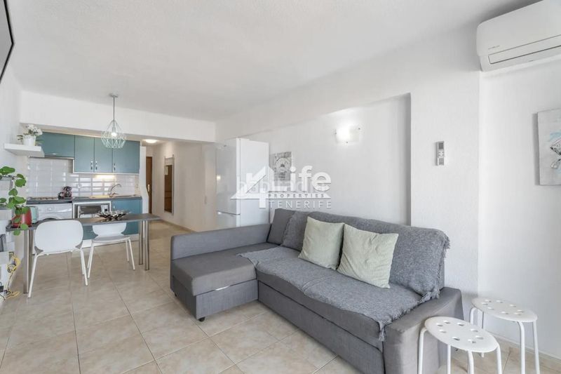 Foto e7a58885-b788-4528-8b22-296d9f7b67a8. Pis amb piscina a San Eugenio Bajo Adeje