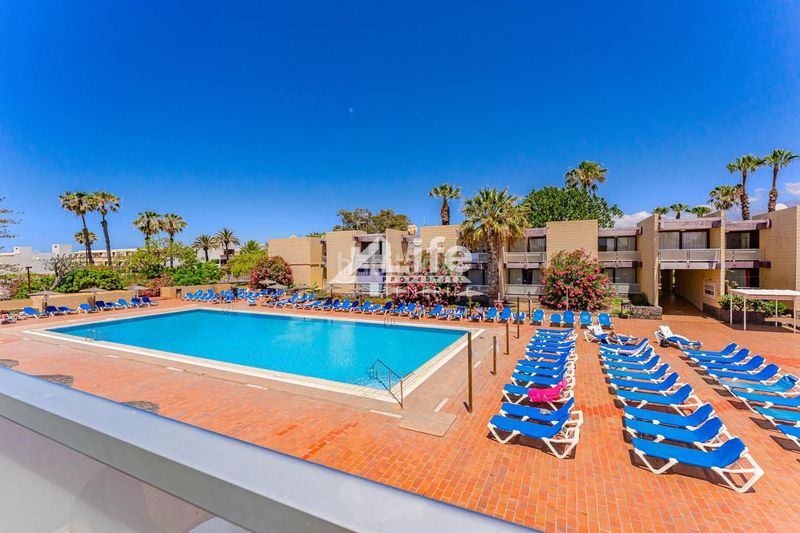 Foto c7af1c2f-b8a4-4392-9adf-93a5179e47fc. Piso en Costa del Silencio Arona