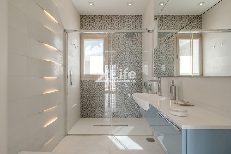 Foto 411ed821-5a64-4849-9a93-711caf7dd2fb. Casa amb aparcament piscina a Torviscas Centro y Alto Adeje