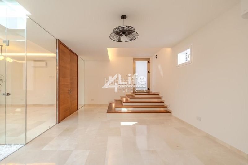 Foto 4c10e472-f8d5-41ac-89c2-da4d94e44006. Casa amb aparcament piscina a Torviscas Centro y Alto Adeje