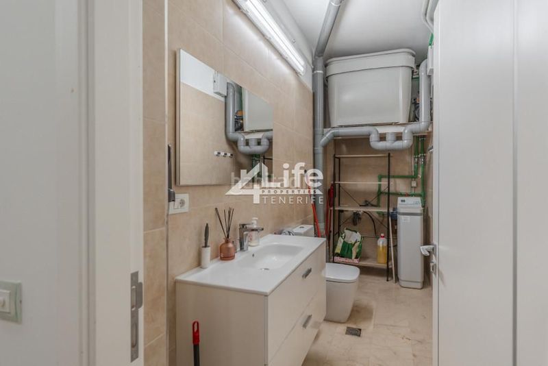 Foto e8387d56-3728-4f33-9364-14fa99d5d233. Casa amb aparcament piscina a Torviscas Centro y Alto Adeje