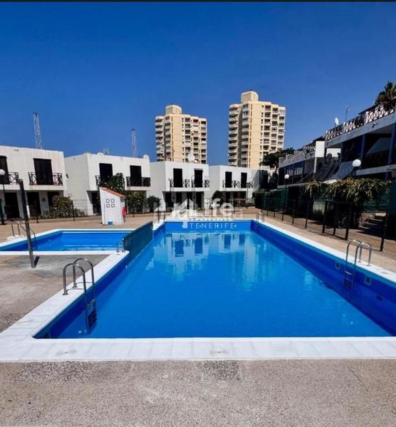 Foto edc7ff5f-1a9d-4098-9667-d2f2ff074cb3. Dúplex amb piscina a Playa de las Américas Arona