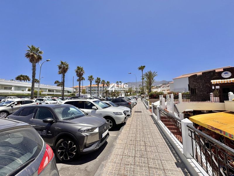 Foto 1f10e26d-9c9b-42ba-9c6e-39c222932662. Local comercial a Playa del Duque Adeje