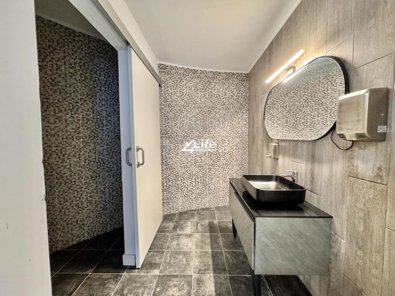 Foto 4da41833-4495-4ceb-92dc-c64fce1e9020. Local comercial a Playa del Duque Adeje