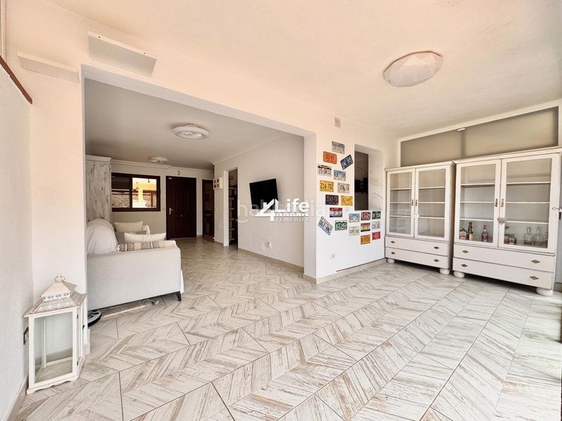 Foto ac82a505-da77-4227-a8e5-2ec0dd7be88e. Casa adossada amb aparcament a Playa Fañabé Alto Adeje