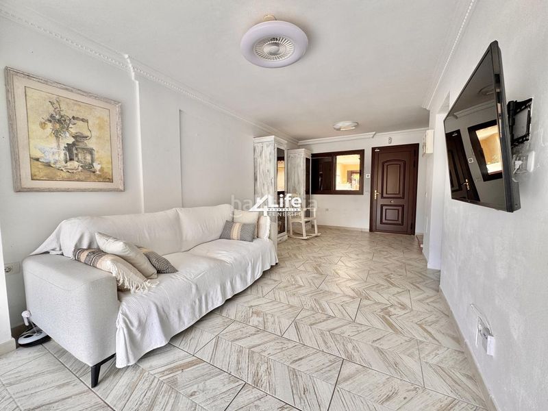Foto d46ef206-cd1f-4065-844d-5f066cc1e670. Casa adossada amb aparcament a Playa Fañabé Alto Adeje