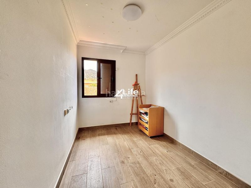 Foto eb3912f2-8b89-4a5e-b41f-b43965645c78. Casa adossada amb aparcament a Playa Fañabé Alto Adeje