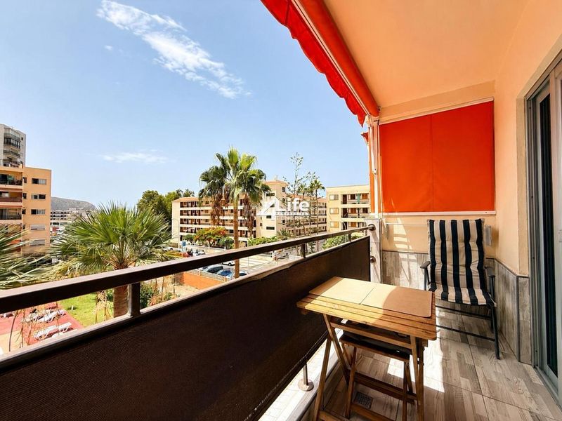 Foto 544f90e8-f9de-4089-b31c-025ab05a1c50. Apartament amb aparcament piscina a Los Cristianos Arona