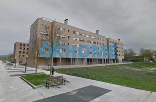 Location Parking voiture  Aramanguelu. Parking coche en vitoria zona lakuaarriaga