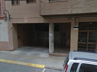 Motorradparkplatz in Calle de la farola 10