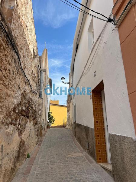 Foto 9bf52075-bf24-43bf-b006-d554a32a18b1. Casa  o en Centro-El Castillo Sagunt