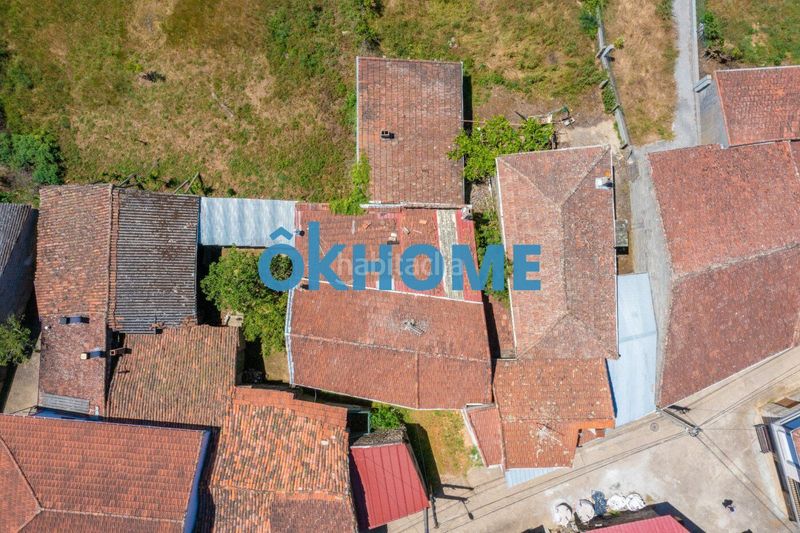 Foto f2bf0afd-8f15-4cea-a6c1-e2c4558f8d8e. Casa amb aparcament a Vilardevós