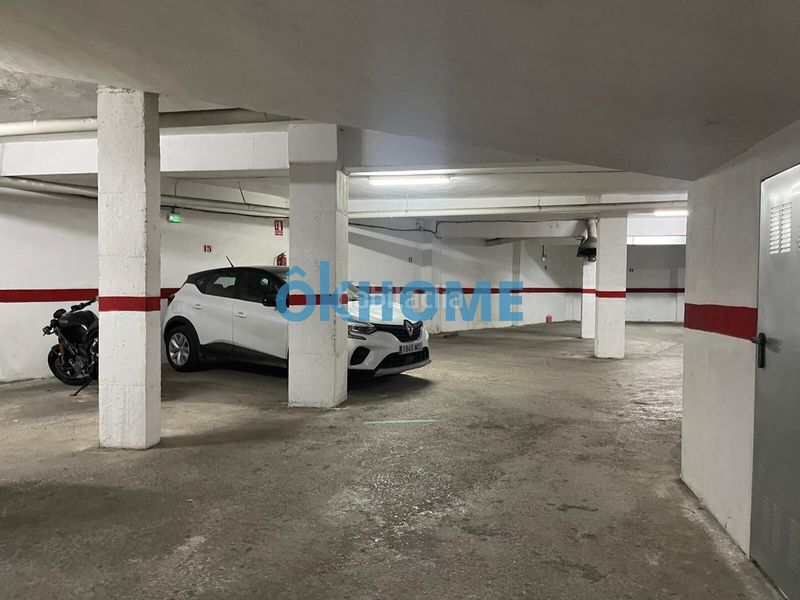 Foto e3b25ef3-b93d-43e6-94fe-2469bf685b51. Aparcament cotxe a Alaquàs
