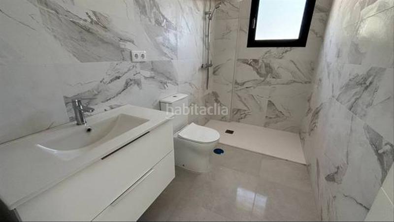 Foto 3a718c9b-c3ab-4198-ad3f-cfc2f335a177. Casa ¡amplio chalet con parcela y piscina! en Los Girasoles Sant Vicent del Raspeig