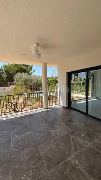 Foto 4df70c11-b5ba-4c96-ab03-f60f3d8a6912. Casa ¡amplio chalet con parcela y piscina! en Los Girasoles Sant Vicent del Raspeig