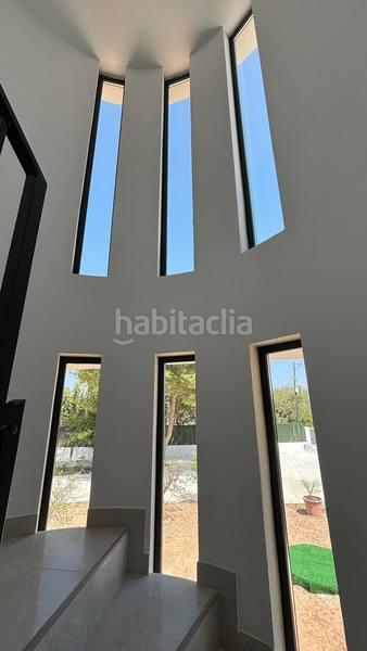 Foto 7a63e385-6a9f-4fbf-820f-2383d9c78d9f. Casa ¡amplio chalet con parcela y piscina! en Los Girasoles Sant Vicent del Raspeig