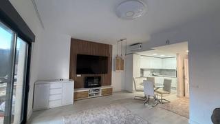 Dúplex a Mirador de la Cala-Benimar. Moderno dúplex con garaje y acceso directo a la piscina