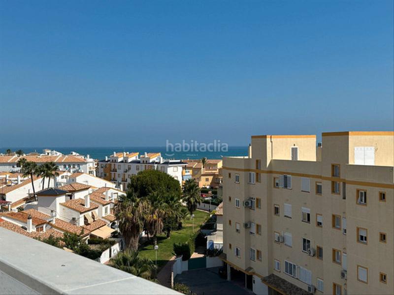 Foto 191060b3-0bd4-45b9-9424-5ca8a6c80740. Piso comodidad junto al mar — con solárium, cenador y piscina en Oliva