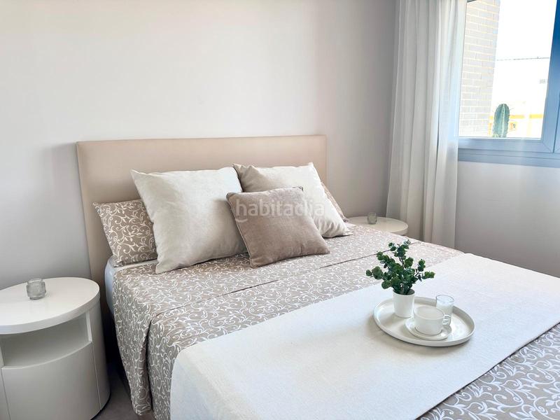 Foto 3d9de307-bb7b-436b-998a-d2fd55d87cd9. Piso comodidad junto al mar — con solárium, cenador y piscina en Oliva