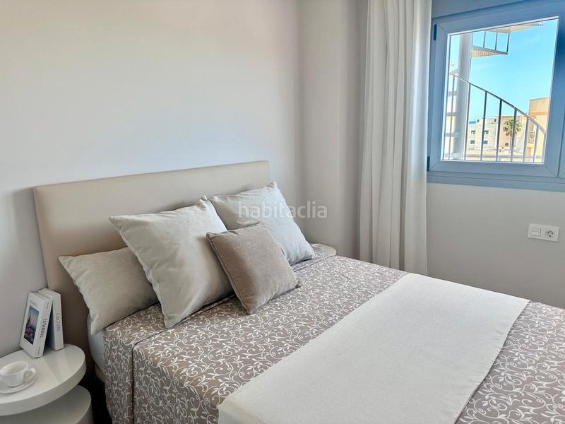 Foto 92627f8b-fb86-4c7e-93cb-35d1ad950ac4. Piso comodidad junto al mar — con solárium, cenador y piscina en Oliva