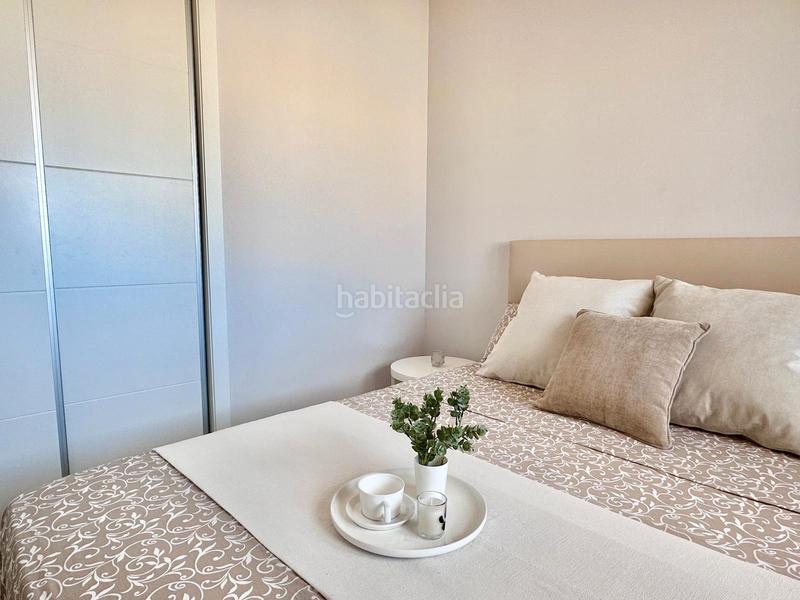 Foto ae7610f5-5cbd-454a-a138-0d6d8cbad2ff. Piso comodidad junto al mar — con solárium, cenador y piscina en Oliva