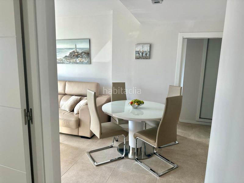 Foto b6a4493f-5410-4c5a-8799-935ff28c0f55. Piso comodidad junto al mar — con solárium, cenador y piscina en Oliva
