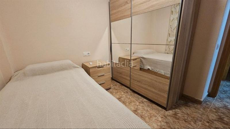 Foto c484d316-3839-4071-9438-12dcf09b3a1e. Pis a Antonio Machado Torrevieja