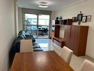 Pis a Bulevar-Puerta Mítica. Piso luminoso de 3 dormitorios en benidorm