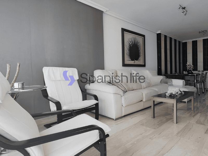 Foto 50482fbe-4880-417d-992c-9c74d533f0f4. Apartament amb aparcament a Via Parque Benidorm