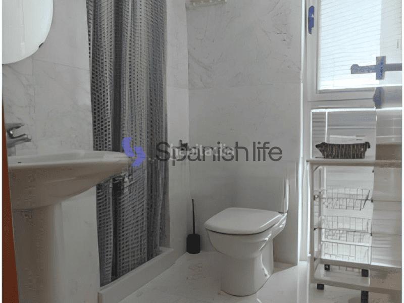 Foto ba4e51ff-b1c9-4718-8869-01e510d8362a. Apartament amb aparcament a Via Parque Benidorm