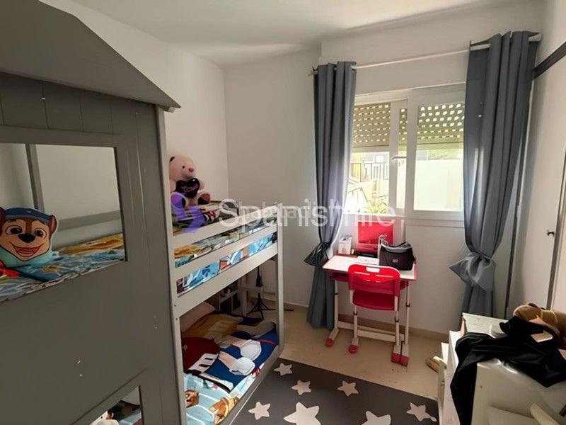 Foto 8b838224-9997-4fa3-8c67-0d5119cc48e5. Appartement avec piscine dans Playa Poniente Benidorm