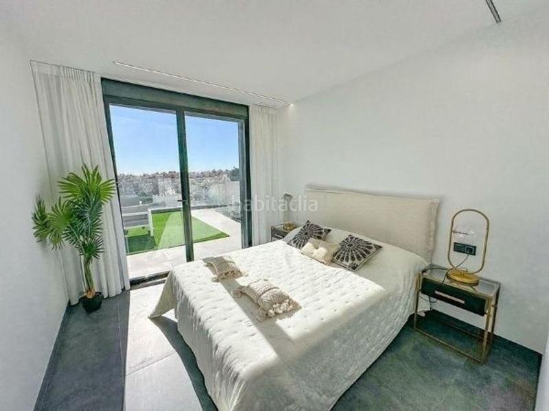 Foto 14e94224-3beb-43ce-a81c-a146a96e9ef1. Chalet avec piscine dans Los Balcones-Los Altos Torrevieja