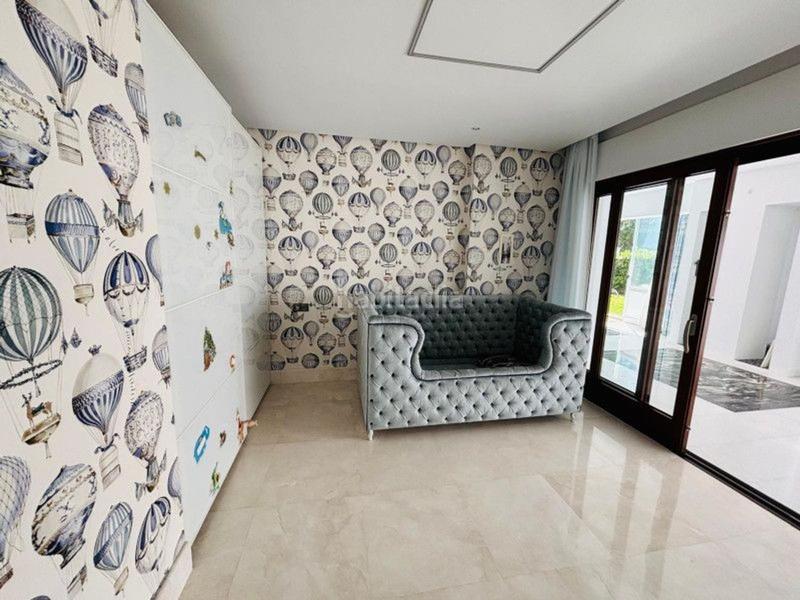 Foto 1fe453da-e8e9-43d7-9910-8315d4cfb2ef. Piso apartamento 4 dormitorios 188 m2 en puerto de Estepona Estepona