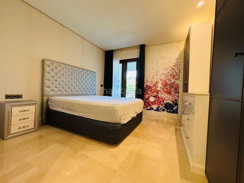 Foto 2fad08eb-ccfd-4198-b4b8-0a1bd42e72ed. Piso apartamento 4 dormitorios 188 m2 en puerto de Estepona Estepona