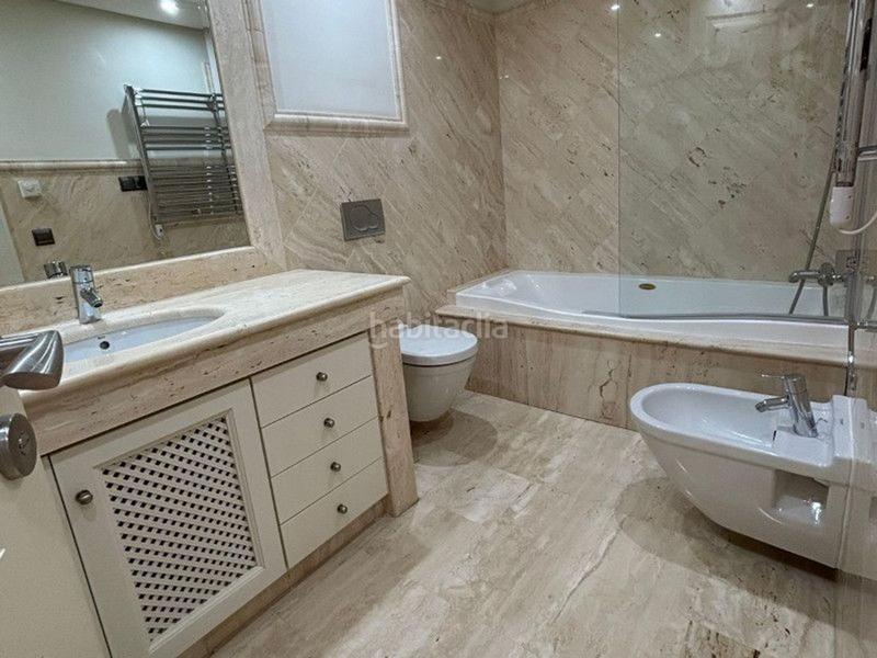 Foto 3c30ca2c-6c61-4515-bb7e-638c6c7de069. Piso apartamento 4 dormitorios 188 m2 en puerto de Estepona Estepona