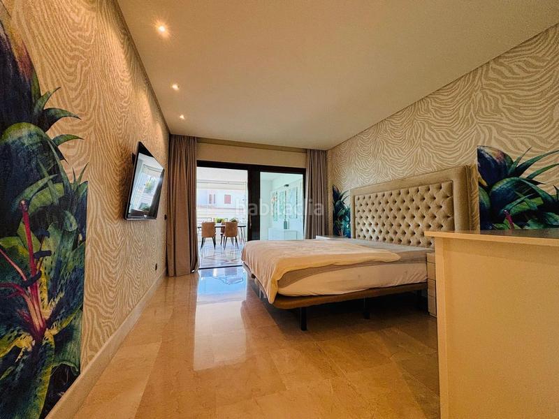 Foto 91ad83e6-bf59-49eb-9643-4ac2d3ddbb86. Piso apartamento 4 dormitorios 188 m2 en puerto de Estepona Estepona