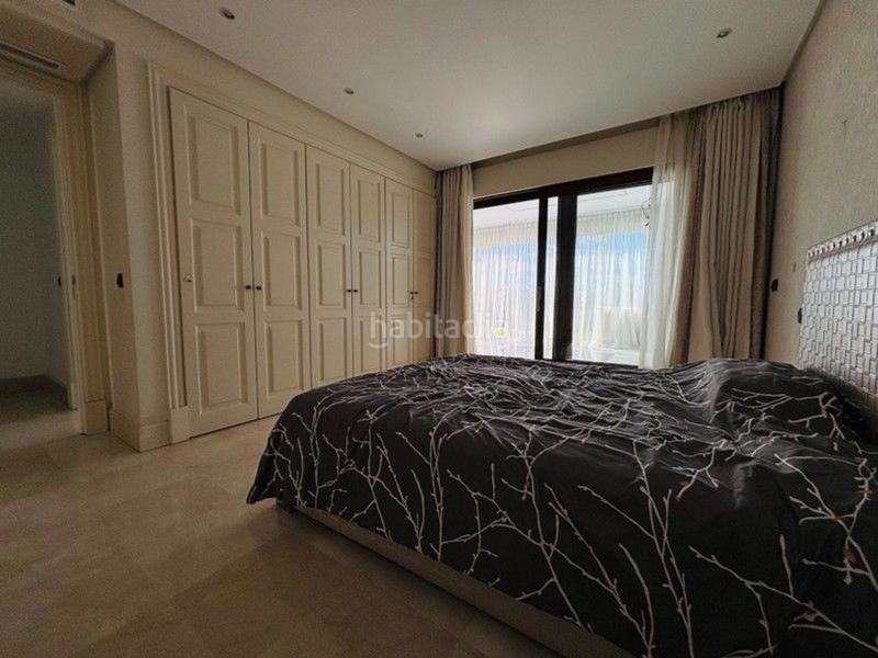 Foto f3d38556-77ea-46c6-977c-f9eeb25456d1. Piso apartamento 4 dormitorios 188 m2 en puerto de Estepona Estepona