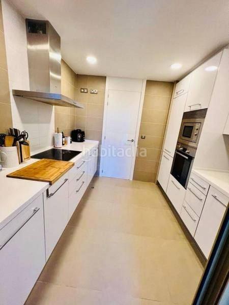 Foto 490fe0bd-38f9-496b-98da-8b6005da1acd. Appartement avec parking piscine dans Playa Poniente Benidorm