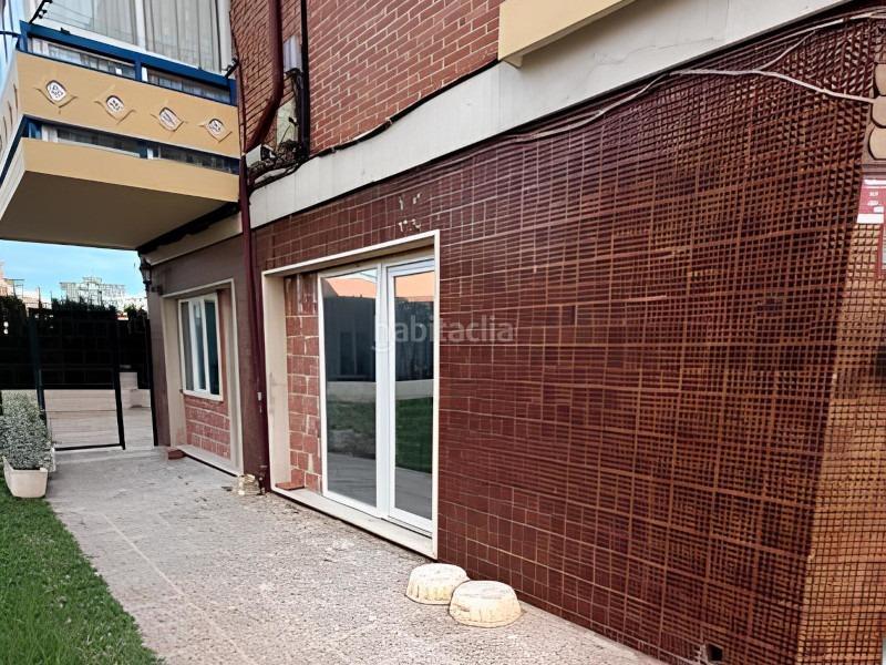 Foto fb69563e-746c-4c6b-aca2-fc75fa300aae. Etagenwohnung mit pool in Playa Poniente Benidorm