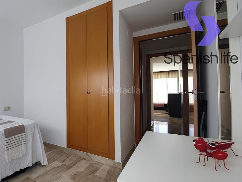 Foto 79ceb8f0-e6a5-469f-bb5a-1f7f2925e657. Apartament amb aparcament a Via Parque Benidorm