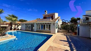 Xalet  Avenida del doctor severo ochoa. Chalet 6 dormitorios 450 m2 en benidorm