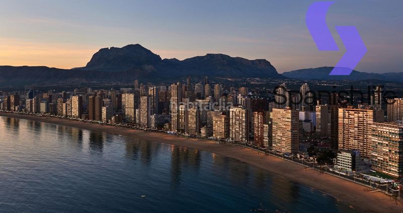 Foto 0ff3d4f4-c936-4eab-b92d-aed723b58495. Pis amb aparcament piscina a Playa Poniente Benidorm