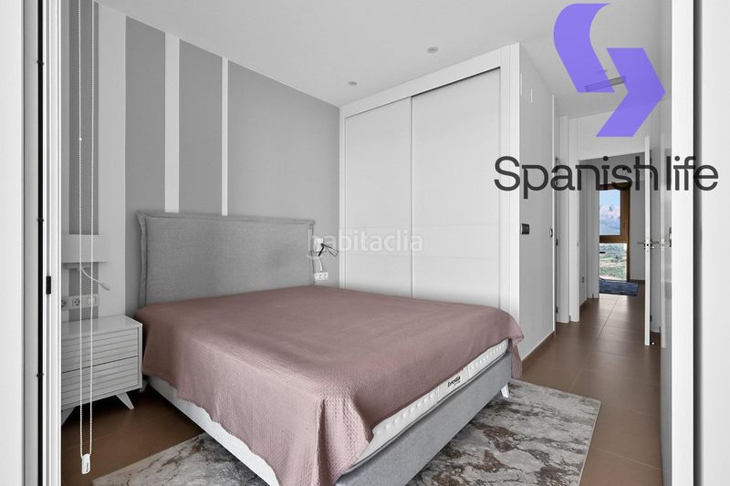 Foto 45f9c2ae-6377-4b68-a2b9-cb74160987a8. Pis amb aparcament piscina a Playa Poniente Benidorm