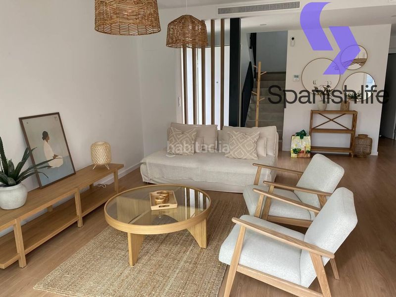 Foto 558d3d86-5719-410a-b882-404f47eaa5b1. Casa amb calefacció aparcament piscina a balcón de Finestrat-terra marina Finestrat